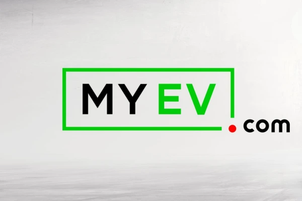 logo myev.com 
